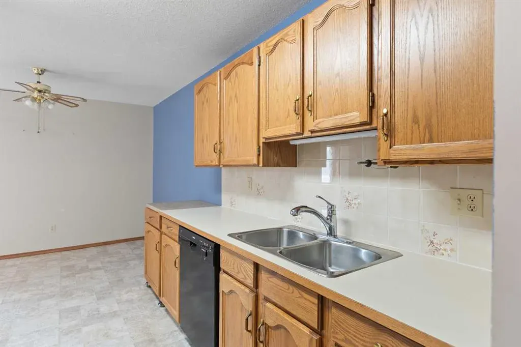 410 7 Street SW #202