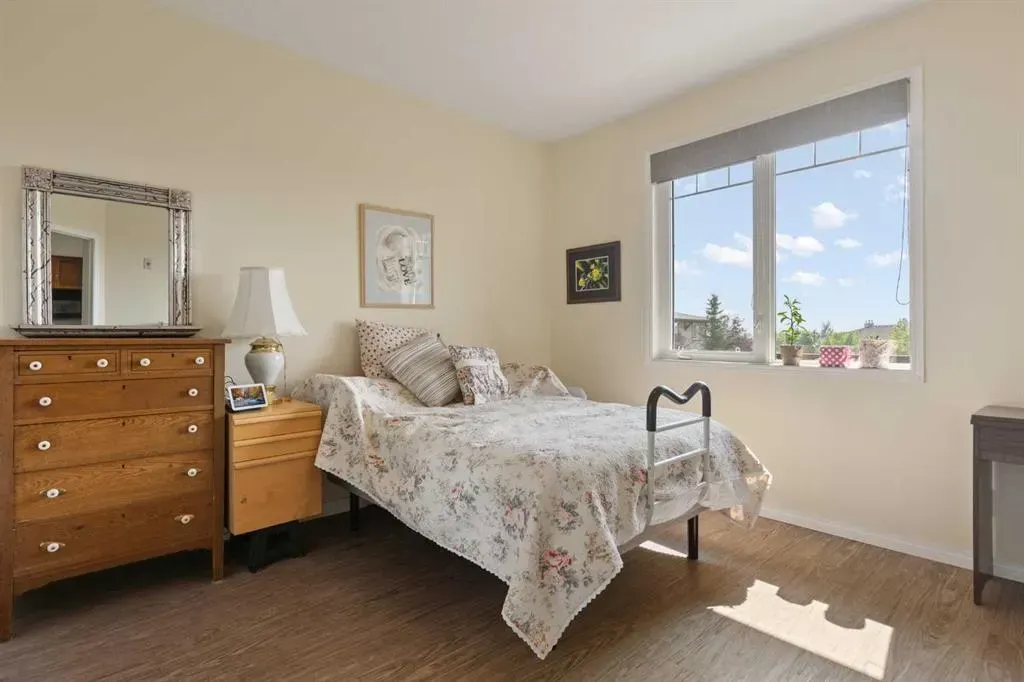 43 Sunrise Loop SE #308