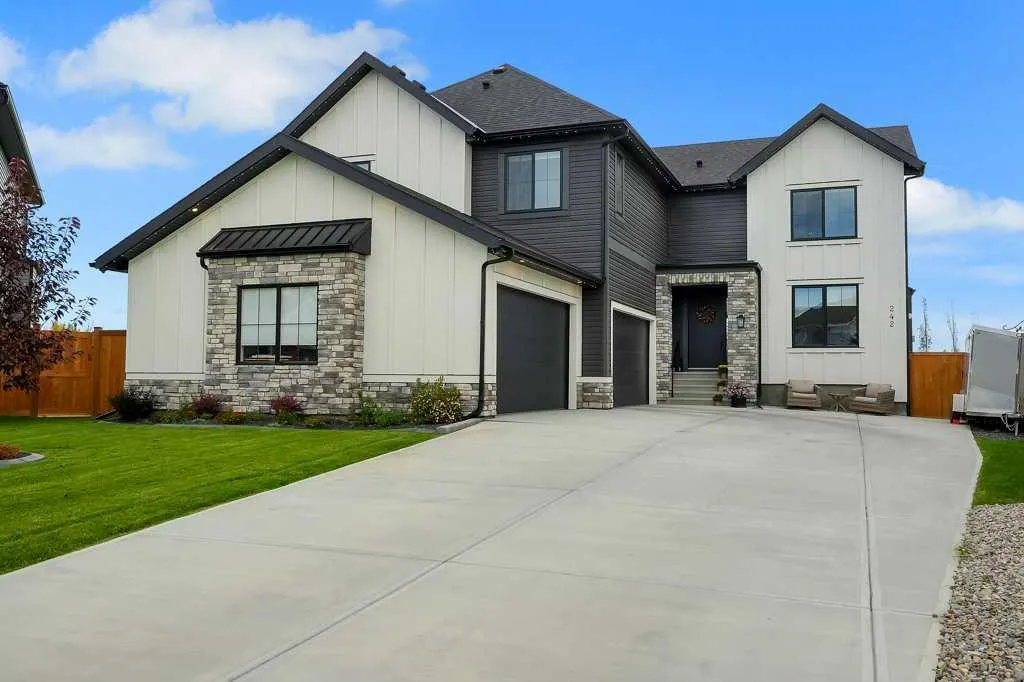 242 Boulder Creek Place