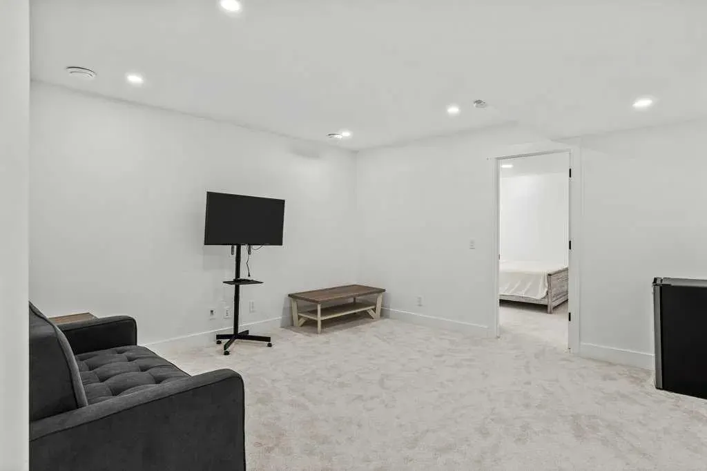 44 Cottageclub Lane