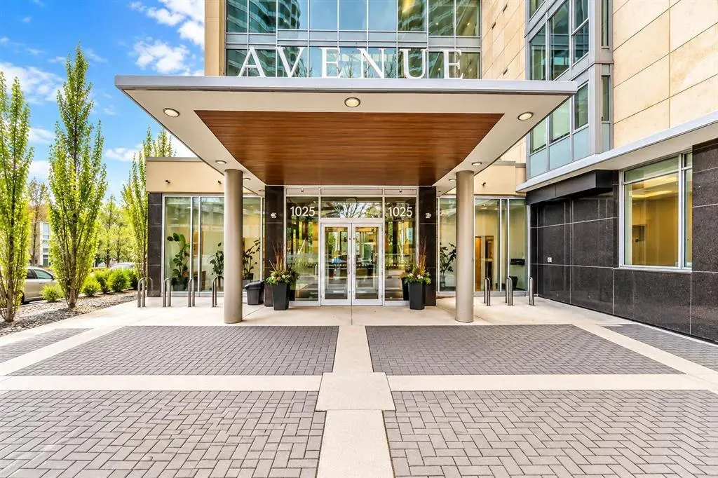 1025 5 Avenue SW #403