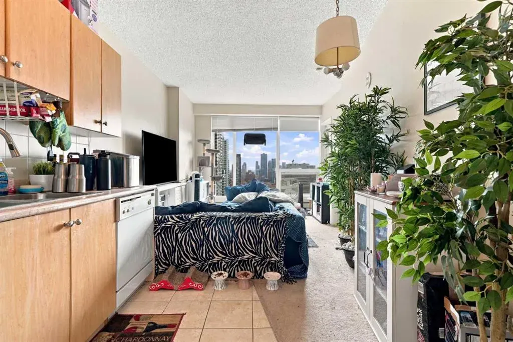 1053 10 Street SW #2014