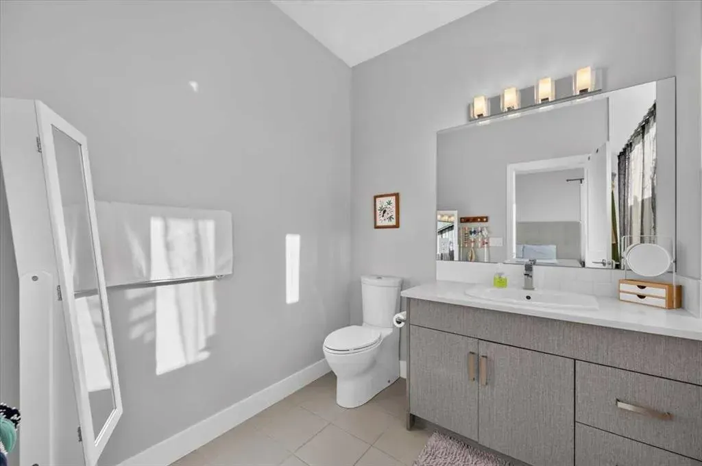 1920 25A Street SW #2