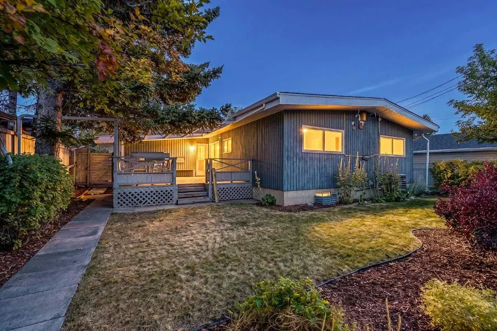 10607 Maplecreek Drive SE