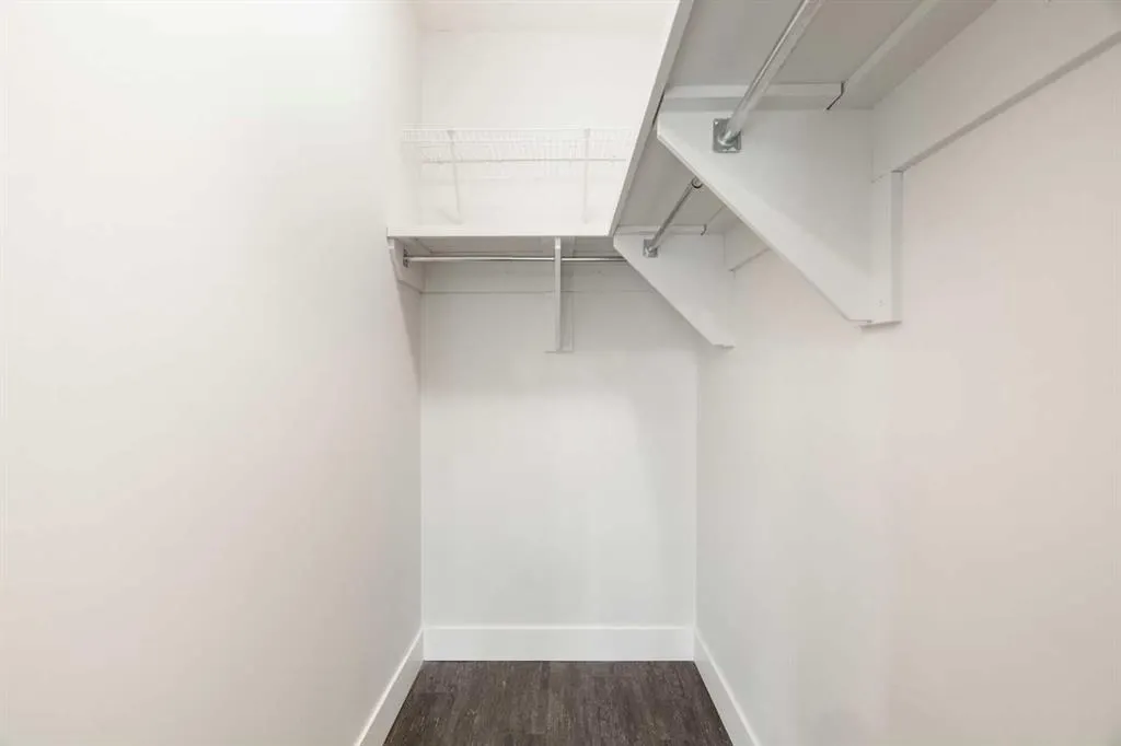 69 Springborough Court SW #127
