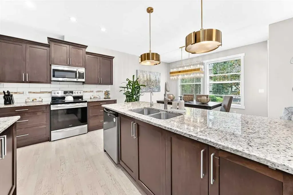 110 Coopers Common SW #901