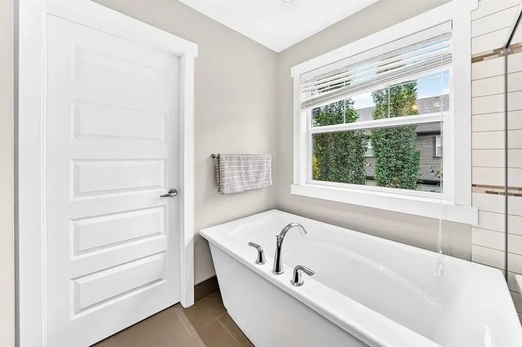110 Coopers Common SW #901
