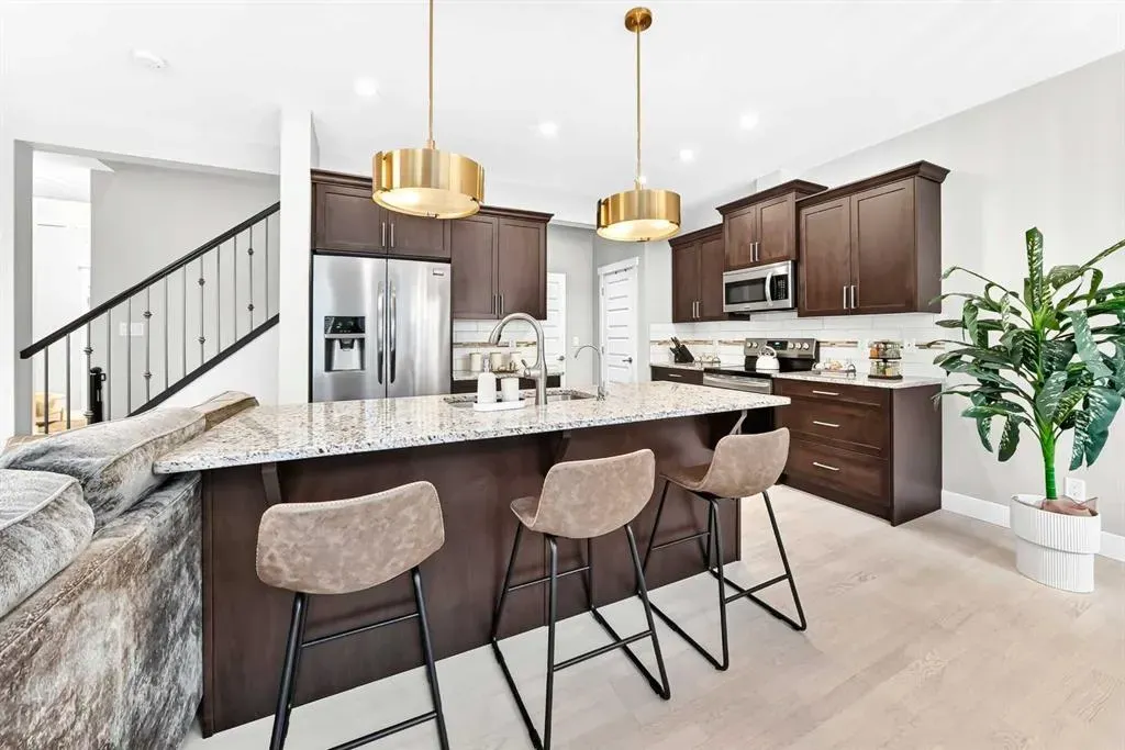 110 Coopers Common SW #901