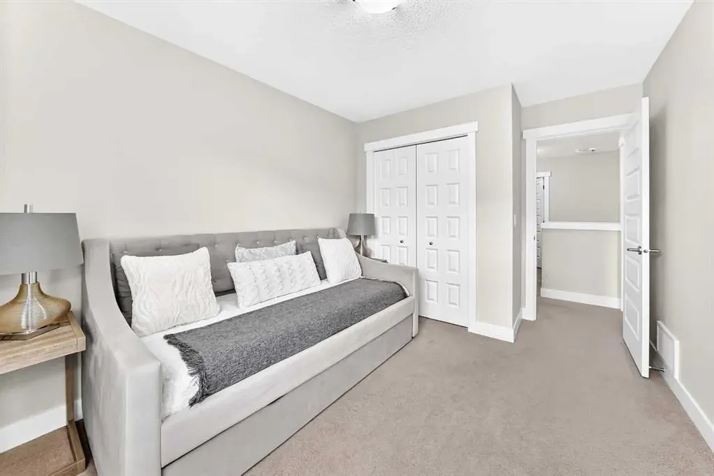 110 Coopers Common SW #901
