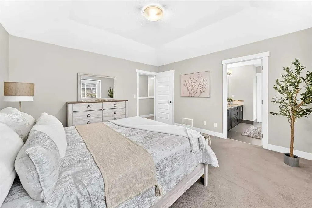 110 Coopers Common SW #901