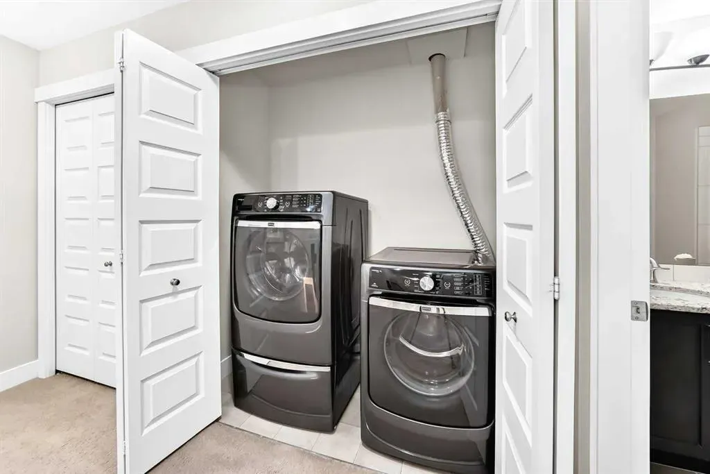 110 Coopers Common SW #901
