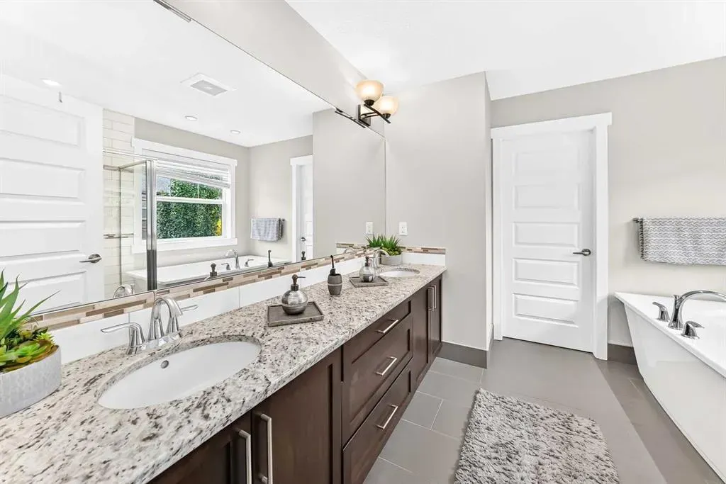 110 Coopers Common SW #901