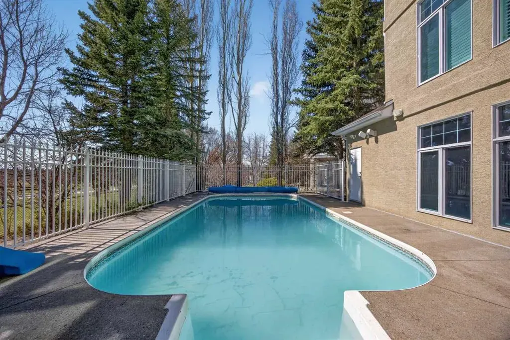 216 Evergreen Heath SW