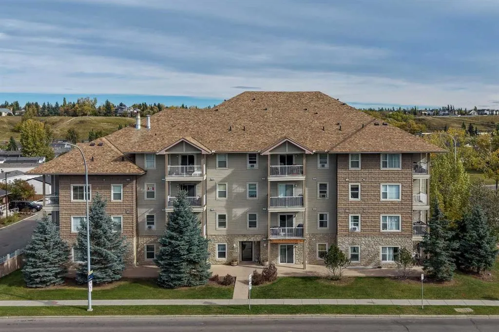 174 N Railway Street #401