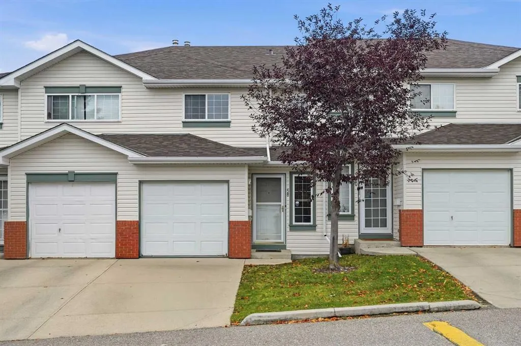 58 Country Hills Villas NW