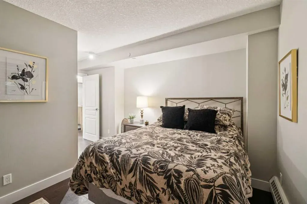 400 Eau Claire Avenue SW #8203