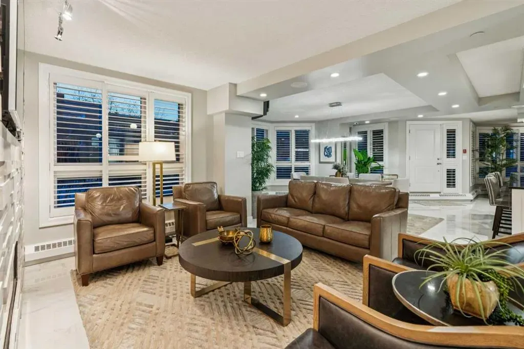 400 Eau Claire Avenue SW #8203