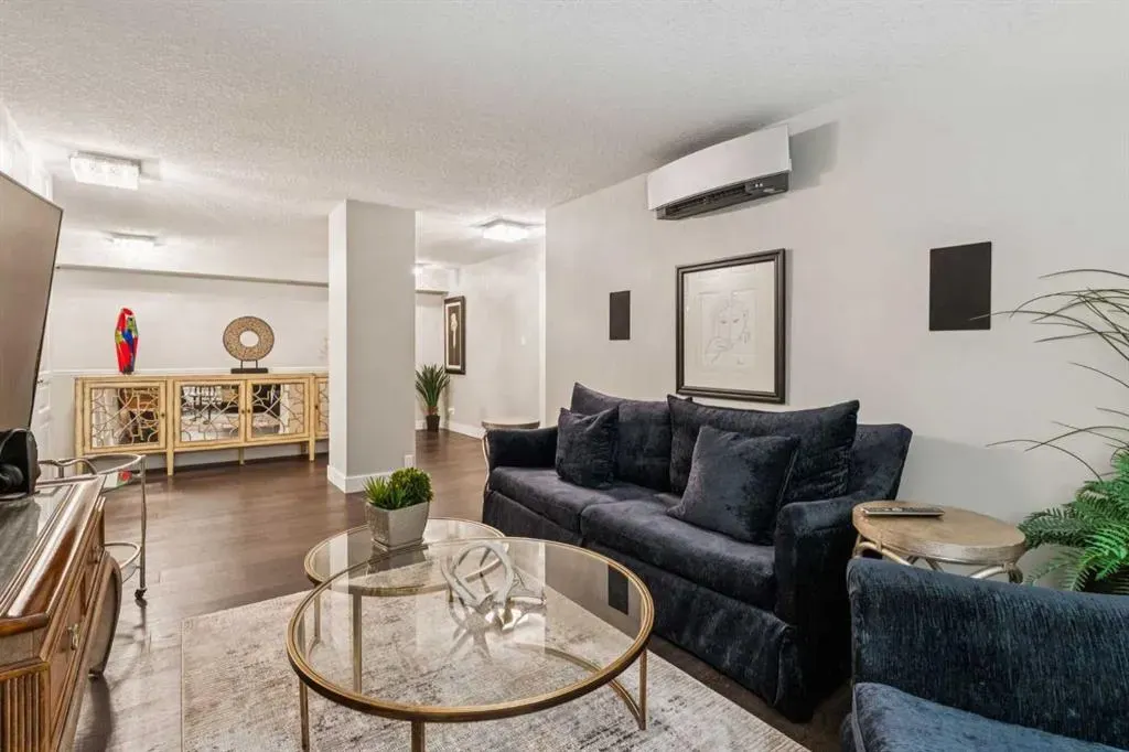 400 Eau Claire Avenue SW #8203