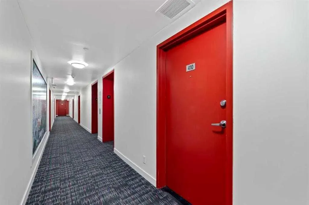10 Brentwood Common NW #410