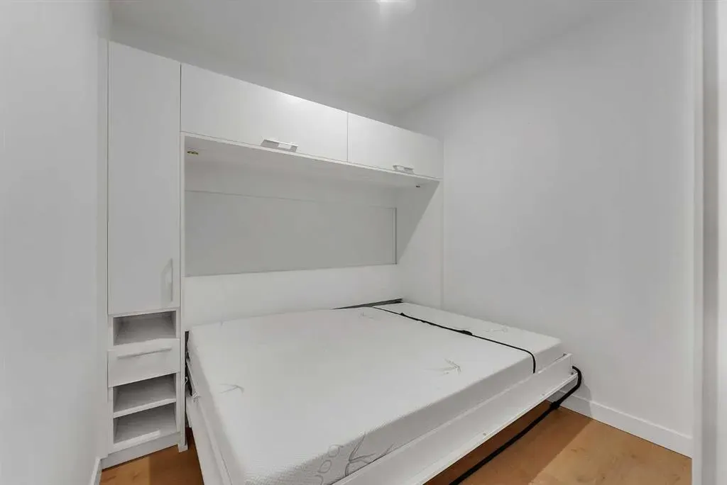 88 9 Street NE #601