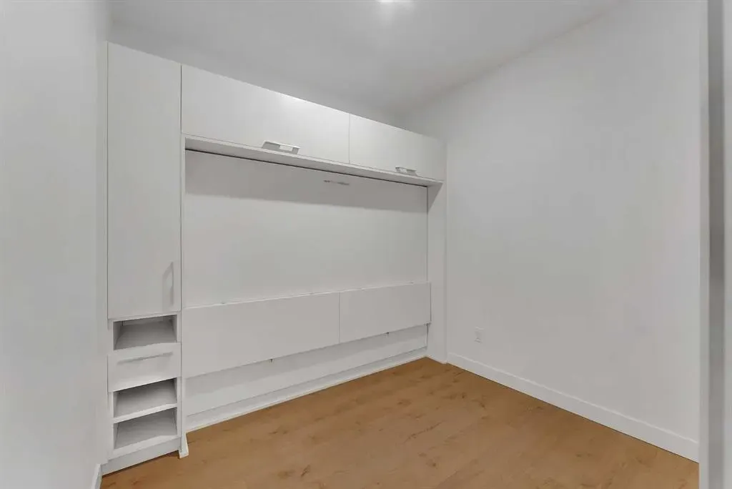 88 9 Street NE #601