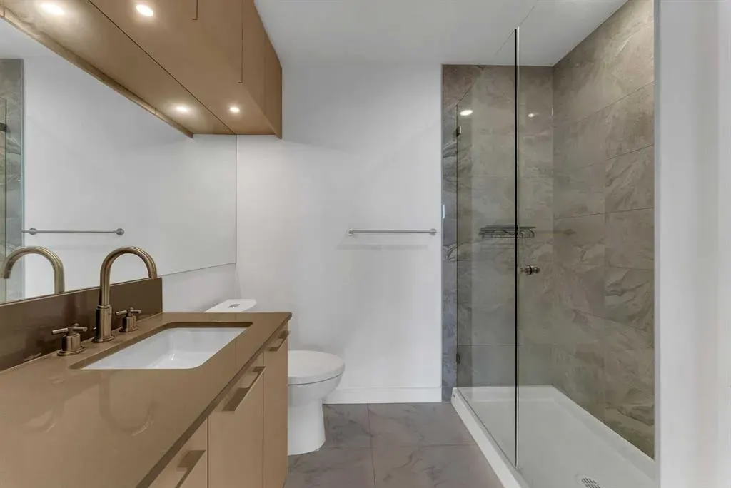 88 9 Street NE #601