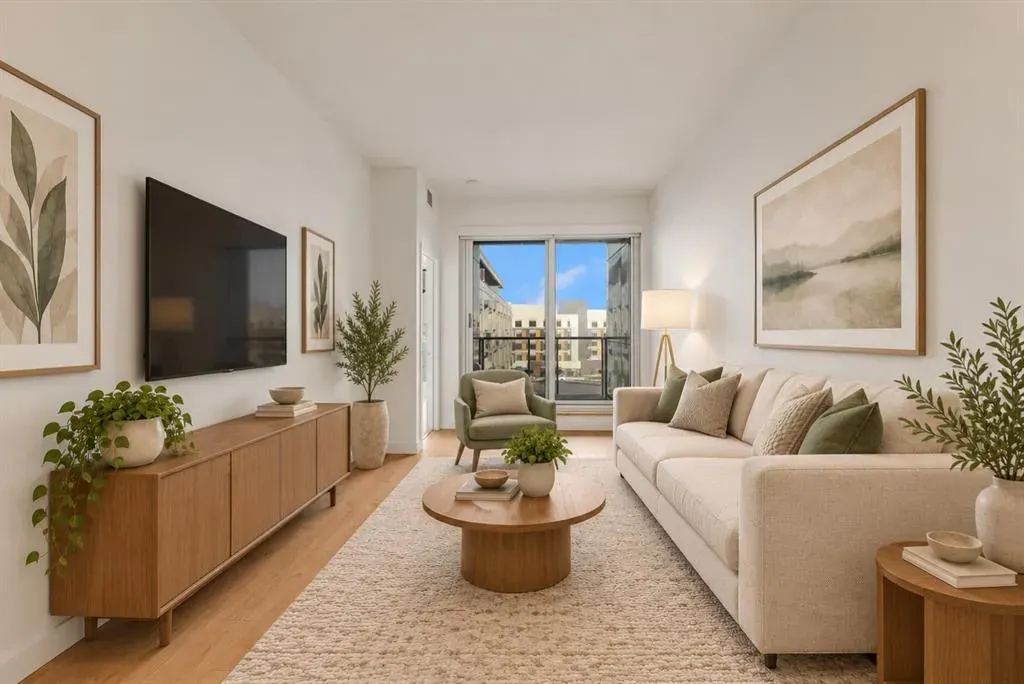 88 9 Street NE #601