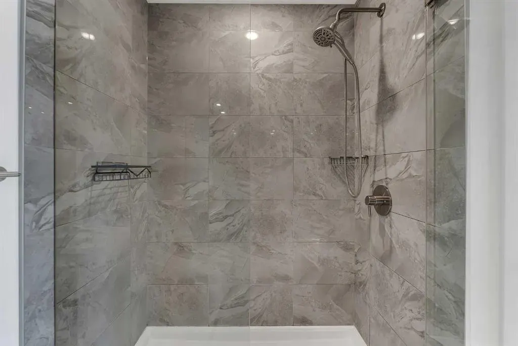 88 9 Street NE #601