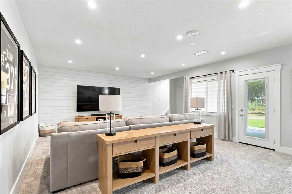 391 Falcon Drive