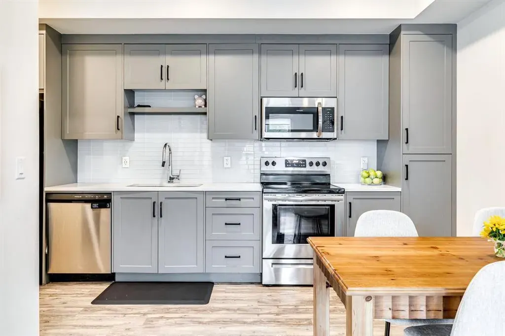 100 Walgrove Court SE #4301