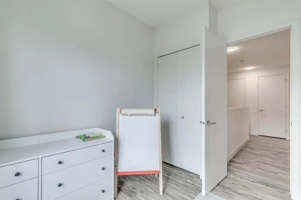 100 Walgrove Court SE #4301