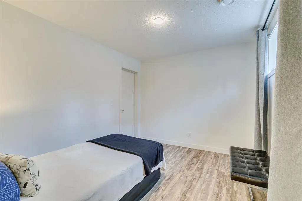 100 Walgrove Court SE #4301