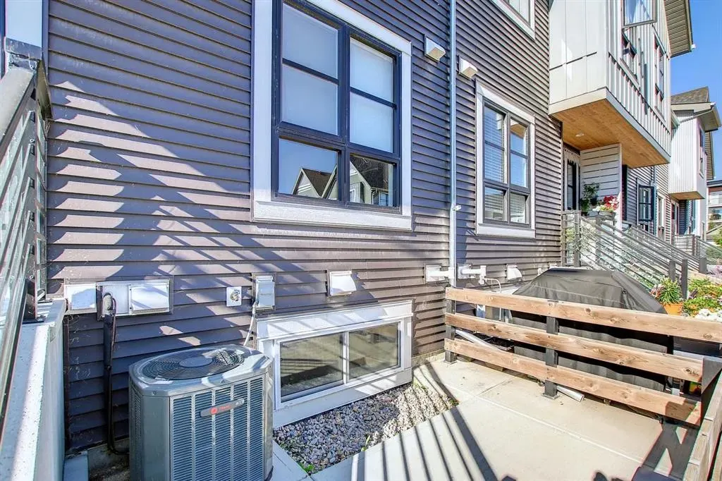 100 Walgrove Court SE #4301