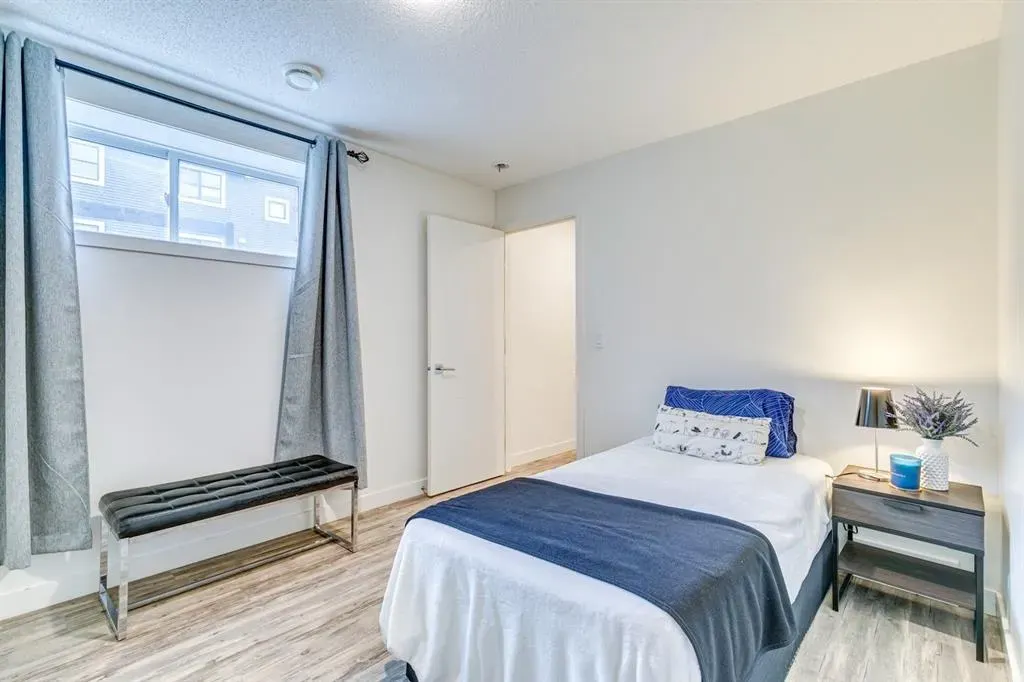 100 Walgrove Court SE #4301
