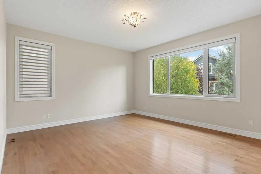 123 West Grove Rise SW