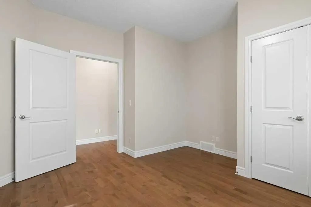 123 West Grove Rise SW