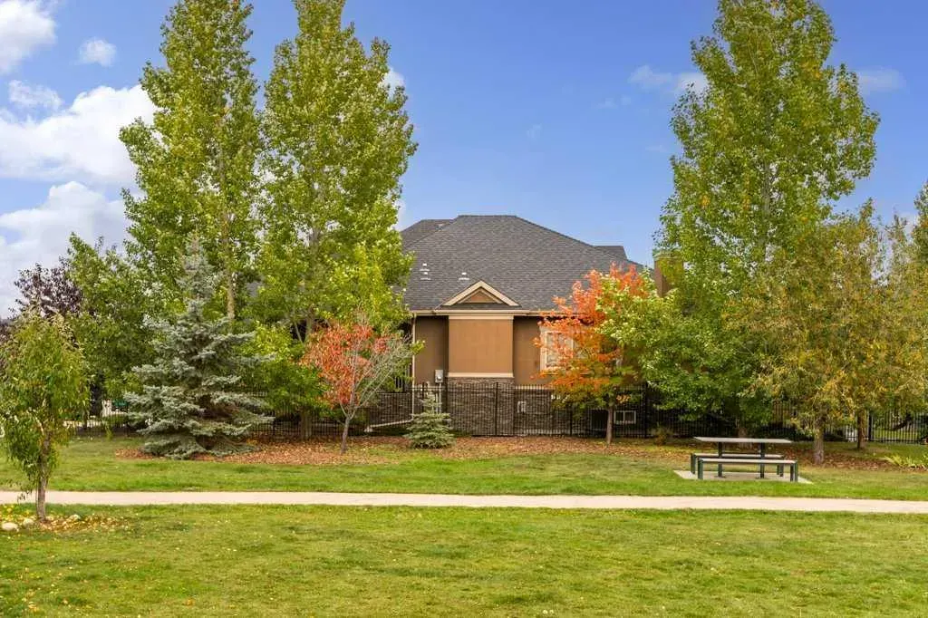 123 West Grove Rise SW