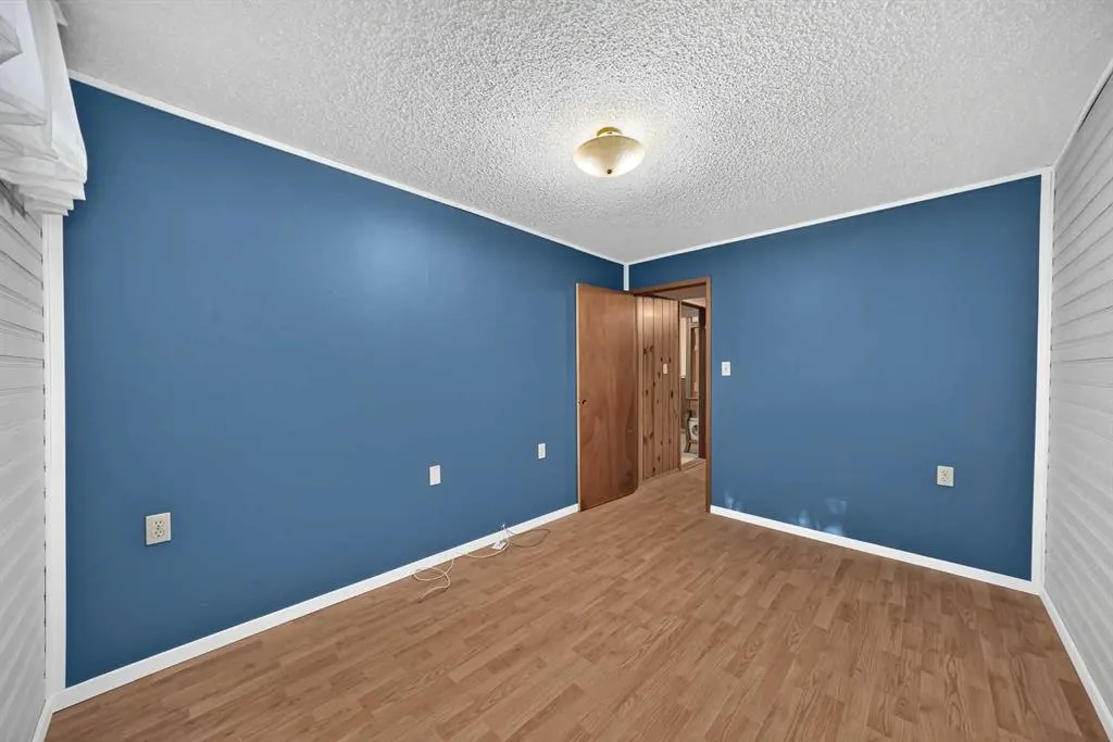 112 Queensland Place SE