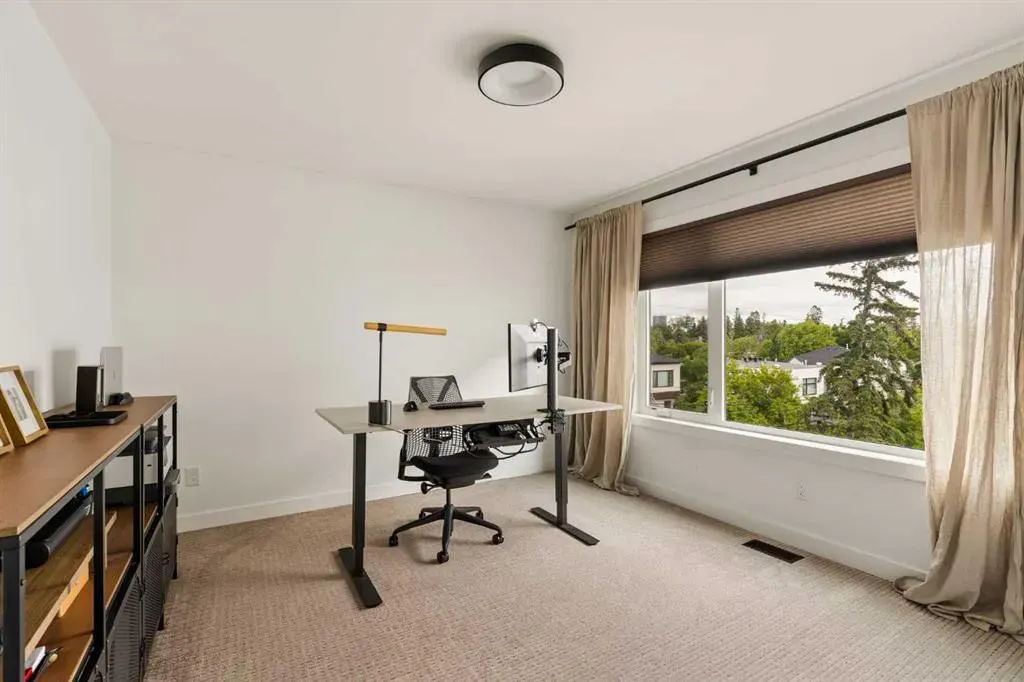 2920 15 Street SW