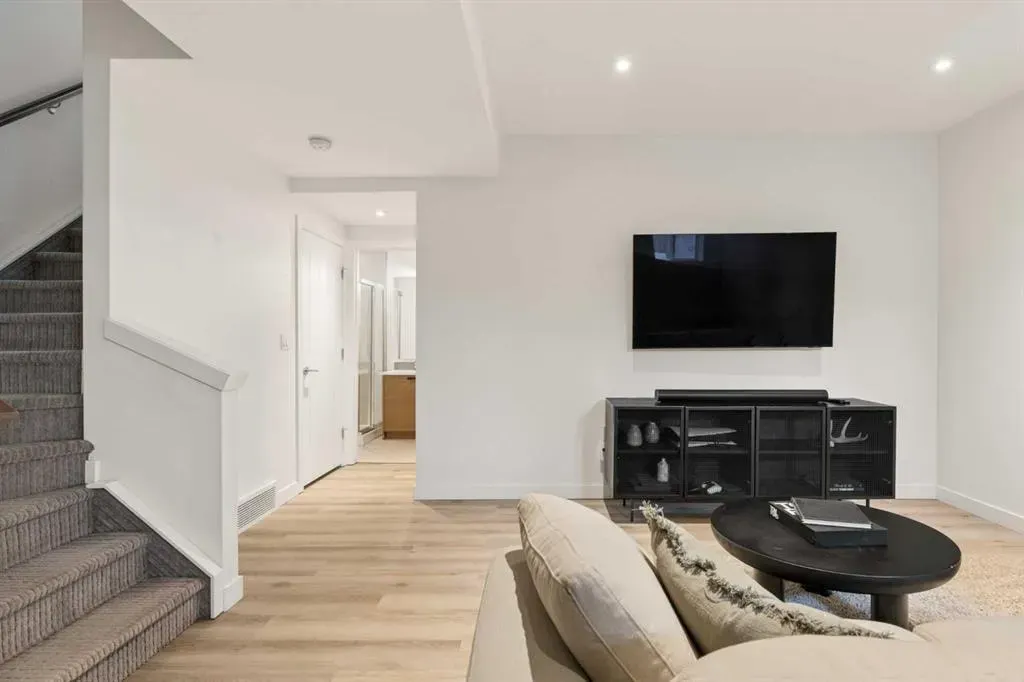 2920 15 Street SW