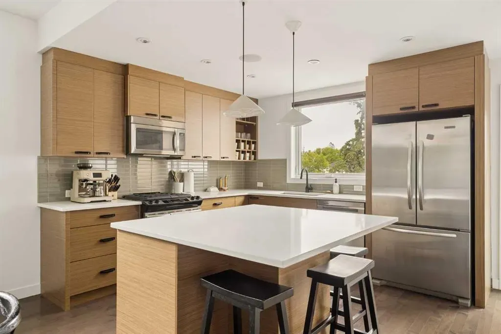 2920 15 Street SW