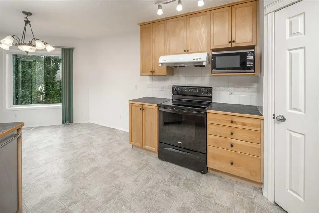 112 Everridge Drive SW