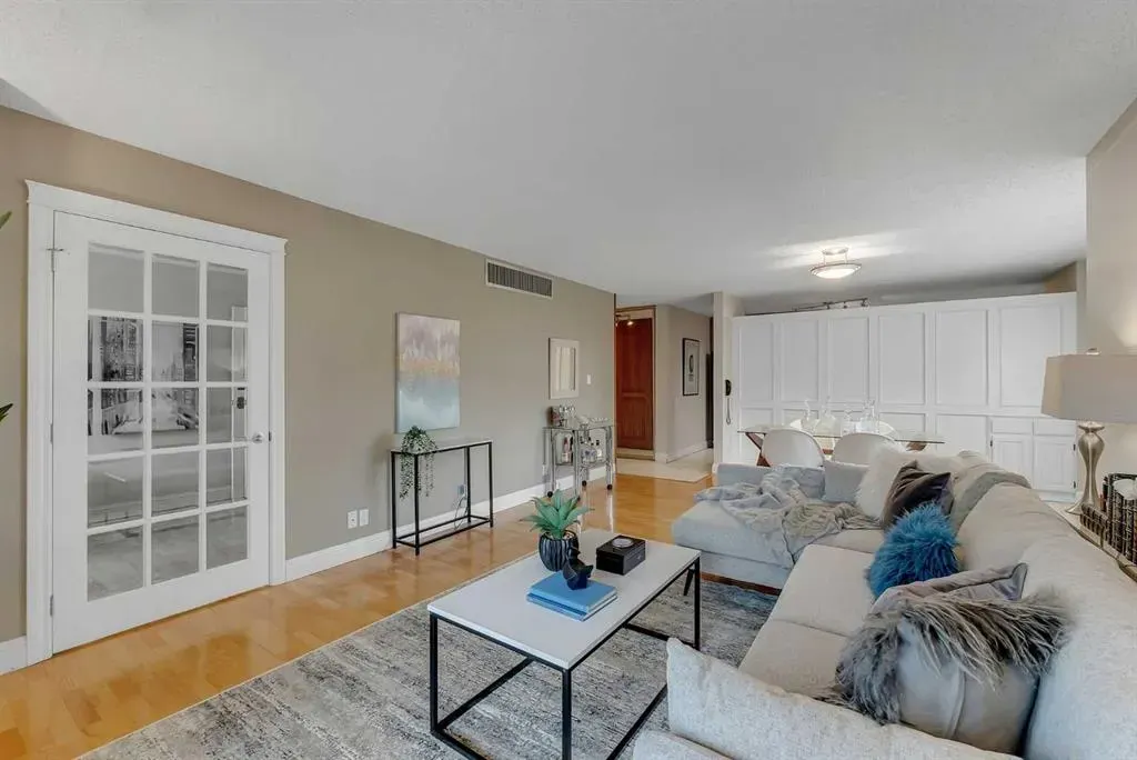 540 14 Avenue SW #920