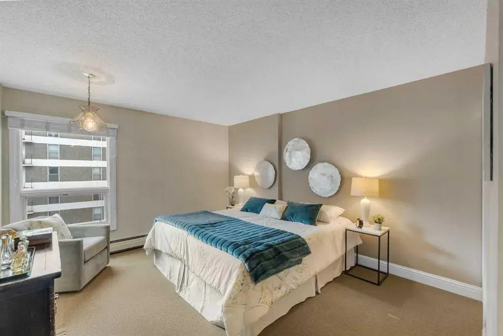 540 14 Avenue SW #920