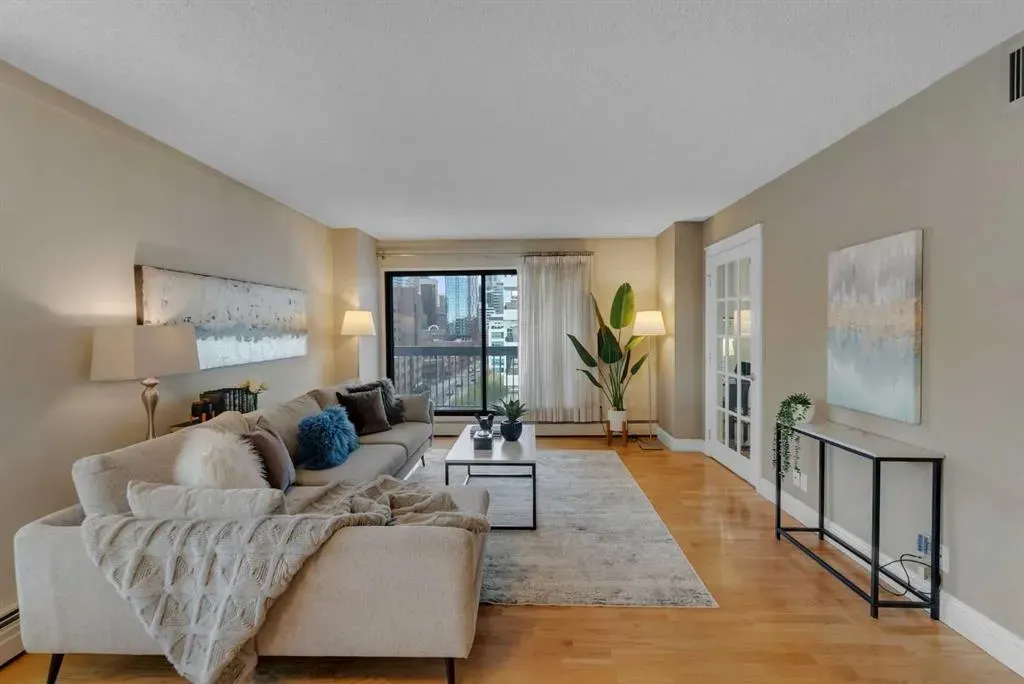 540 14 Avenue SW #920