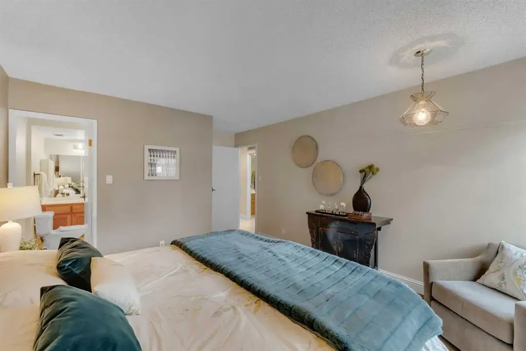 540 14 Avenue SW #920