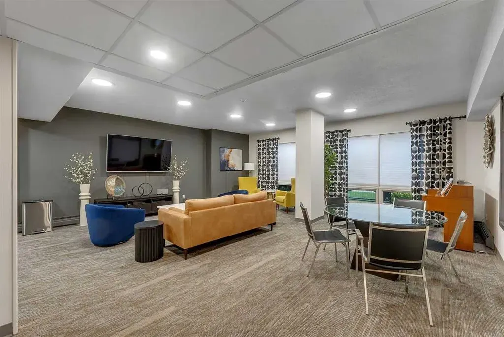 540 14 Avenue SW #920