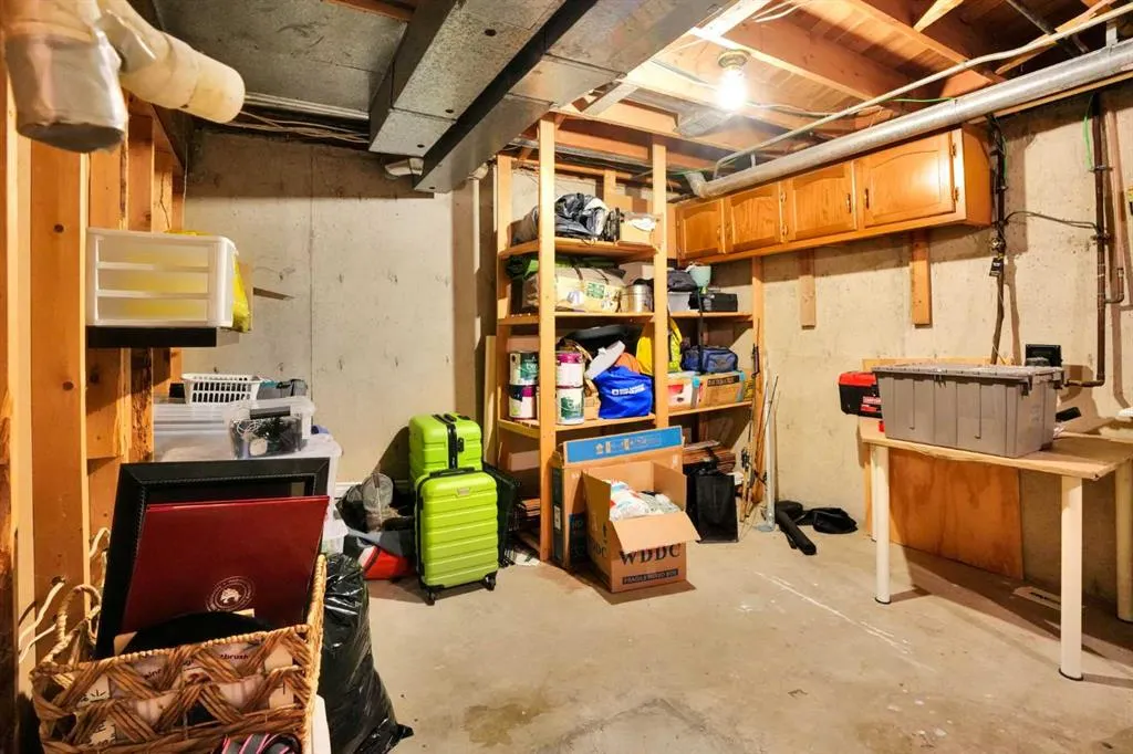330 Canterbury Drive SW #152