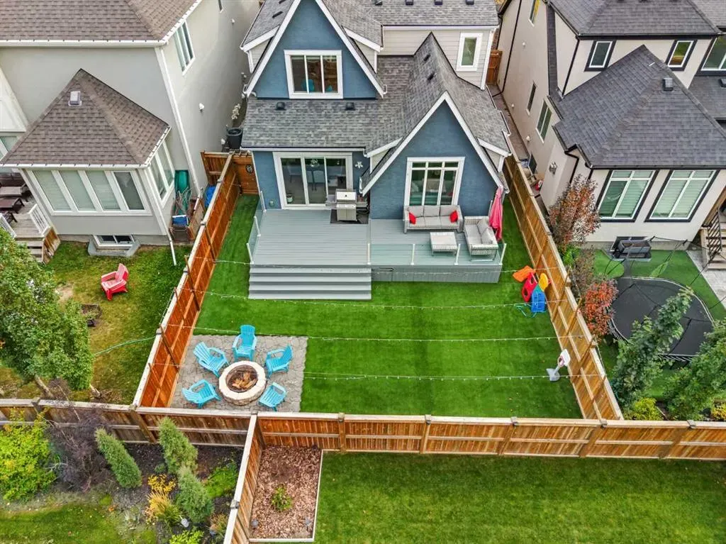 107 Masters Way SE