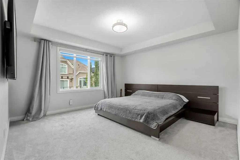 107 Masters Way SE